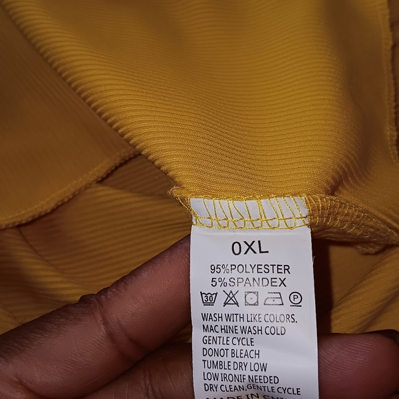 Plus Size Casual Solid Color Plus Size Pit Vest Jacket Pants Three-Piece Set - Picture 9 of 15